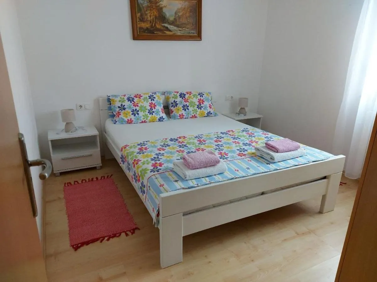Bluegum Apartments Ližnjan
