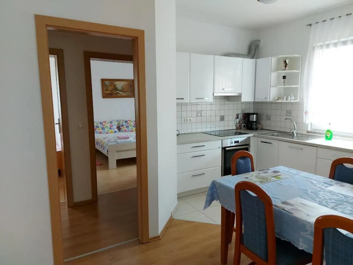 Bluegum Apartments Ližnjan